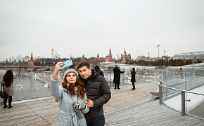Romance through the lens: where to take the best selfies in Zaryadye?