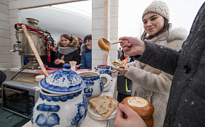 Есть ватрушки, пить чай