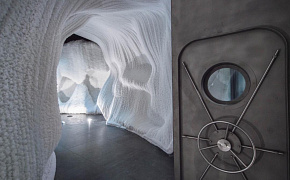 Hurry to catch winter in Ice Cave!